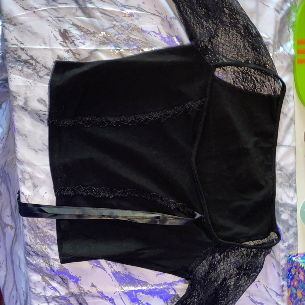 Corset laced long sleeve croptop